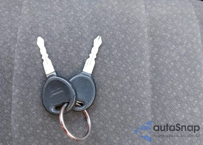 3C4FY48B93T502982: 44215480