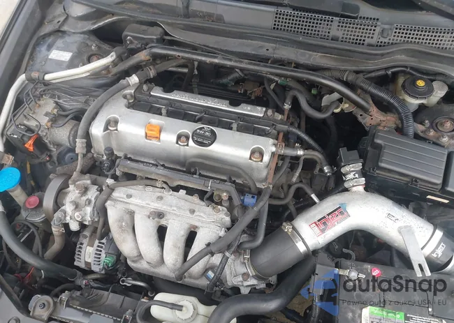 JH4CL95814C002673: 44215564