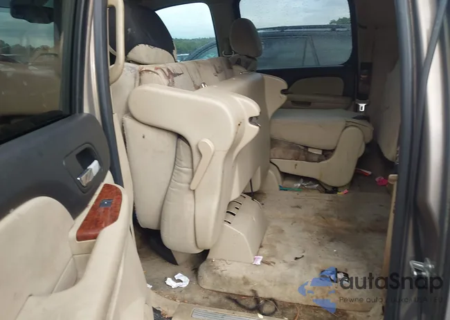 1GNFC16J77R227089: 44215582