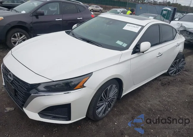 1N4BL4EW5RN310140: 44215654