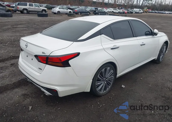 1N4BL4EW5RN310140: 44215654