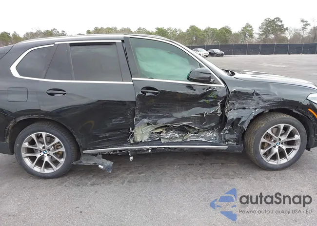 5UXTA6C0XM9F97640: 44215756