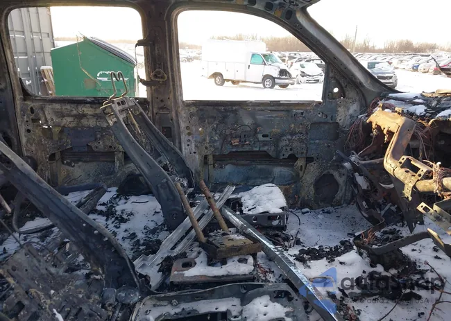 1GC1KYE83CF199431: 44215784