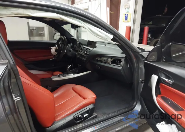 WBA2G1C33HV639419: 44215901