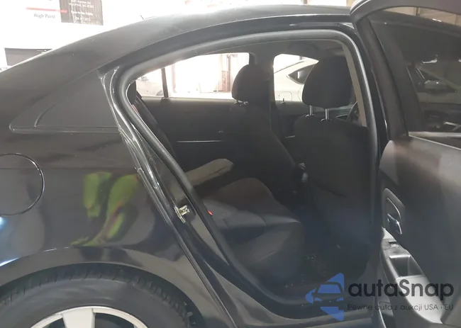 1G1PC5SB3F7241240: 44215922