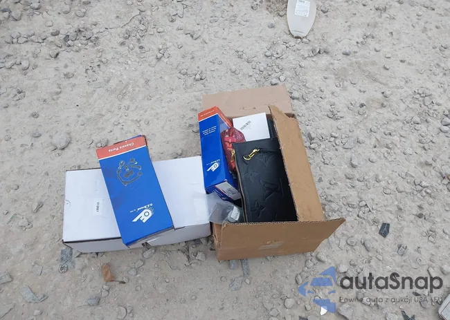 1G1ZD5ST3JF143953: 44215956