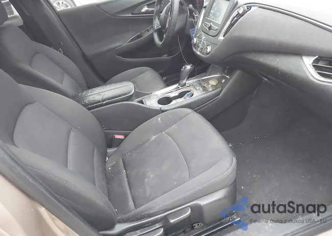 1G1ZD5ST3JF143953: 44215956