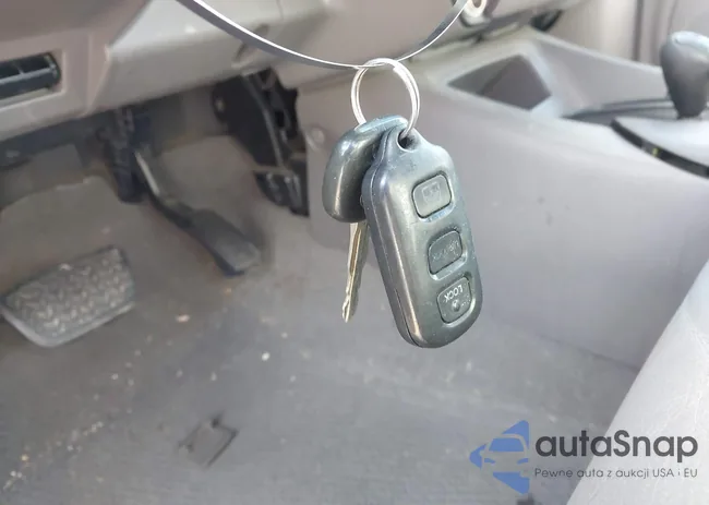 5TDBT44AX3S203649: 44215086