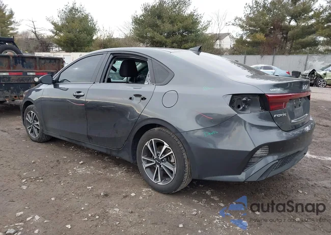 3KPF24ADXRE725381: 44215103