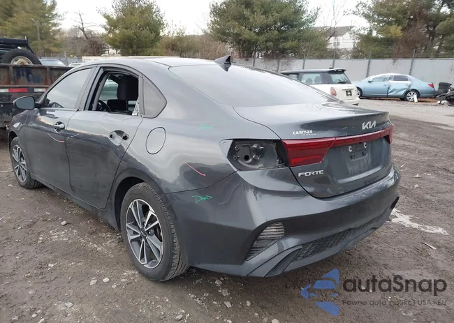 3KPF24ADXRE725381: 44215103