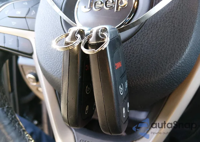 1C4RJFBGXFC692485: 44215132