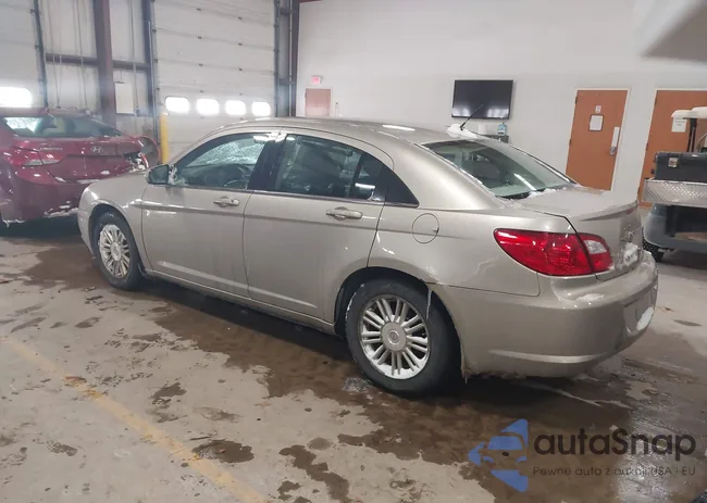 1C3LC56B09N507673: 44215181