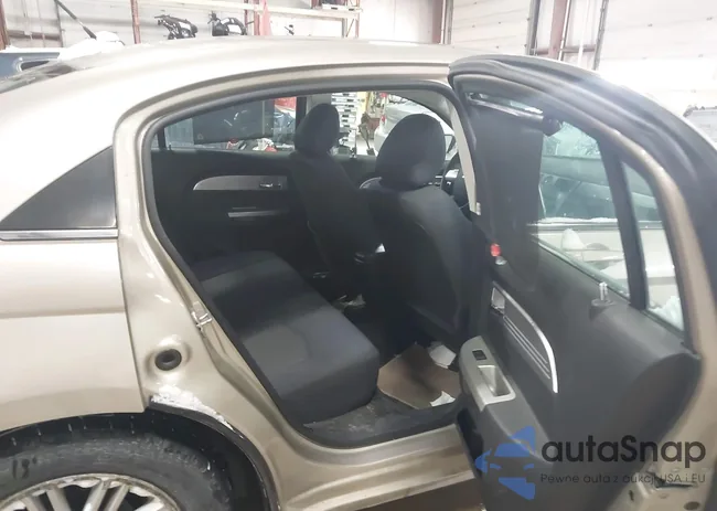 1C3LC56B09N507673: 44215181