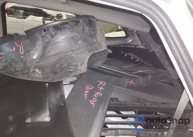 KNDPU3AF5P7091761: 44215196