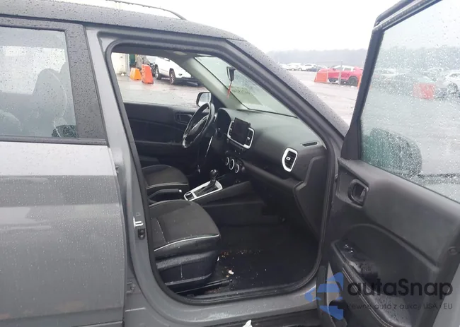 KMHRC8A30NU174152: 44215246