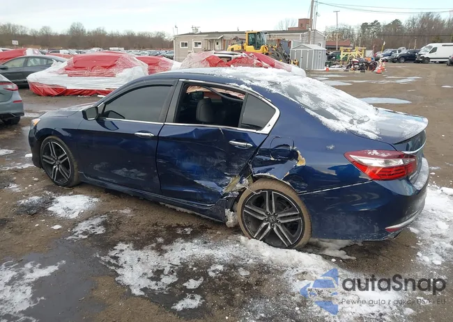 1HGCR2F52HA213329: 44215256