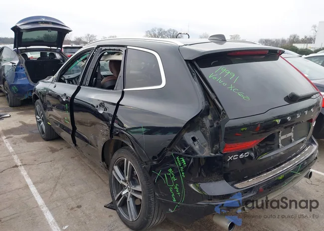 LYVA22RK0KB235910: 44215257