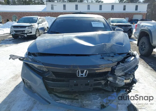 1HGCV2F30NA024779: 44215375