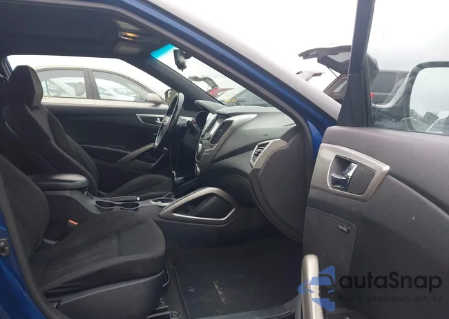 KMHTC6AD6HU320366: 44216380