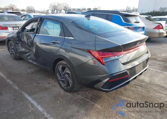 KMHLS4DGXSU923647: 44216413