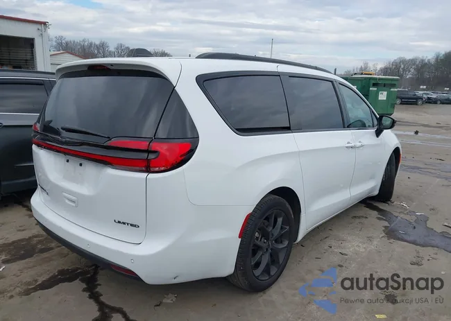 2C4RC1GG2SR520409: 44216446