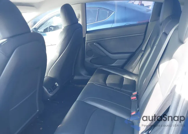 5YJ3E1EA3PF705621: 44216614