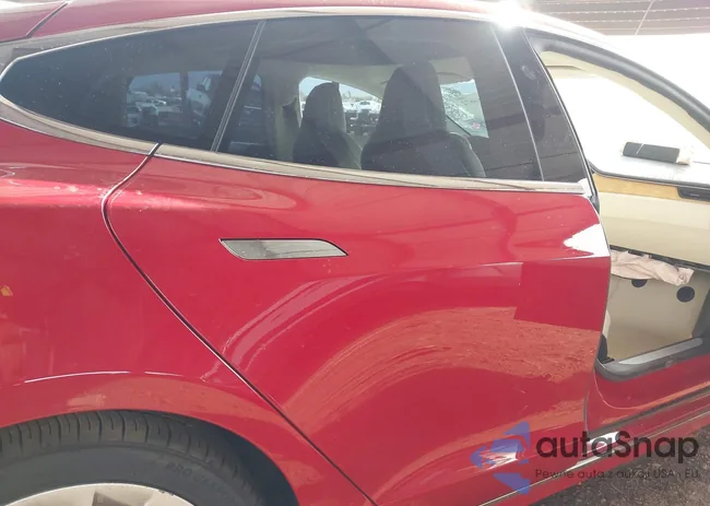 5YJSA1E2XJF295598: 44216672