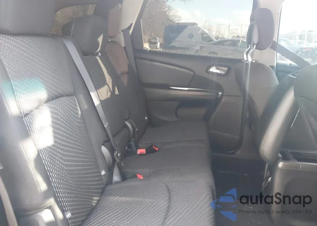 3C4PDCAB8GT239992: 44216841