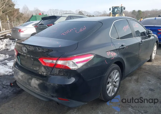 4T1B11HK6JU017084: 44216902