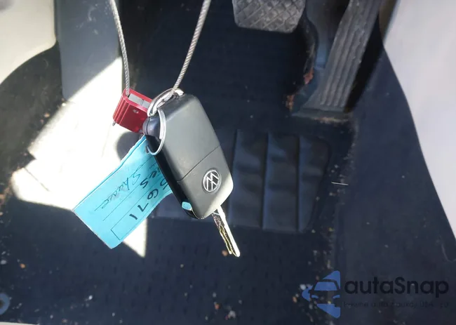 WVGAV7AX1HK018951: 44215983