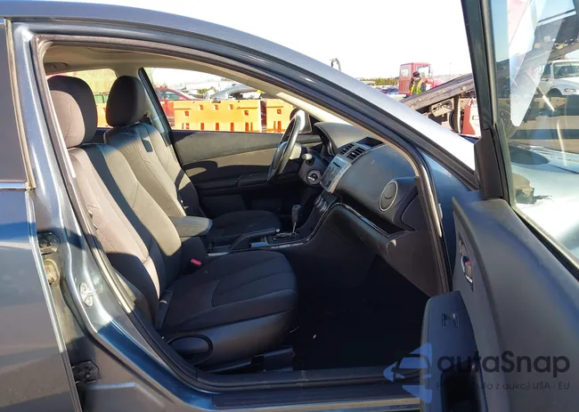 1YVHZ8EH2C5M18437: 44216113