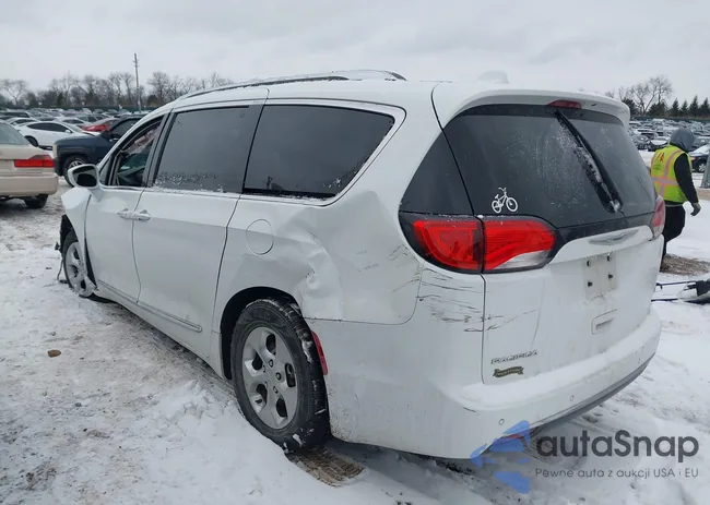 2C4RC1EG2HR757395: 44216175