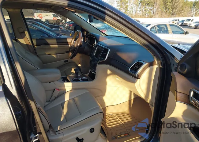 1C4RJECG9FC669062: 44216357