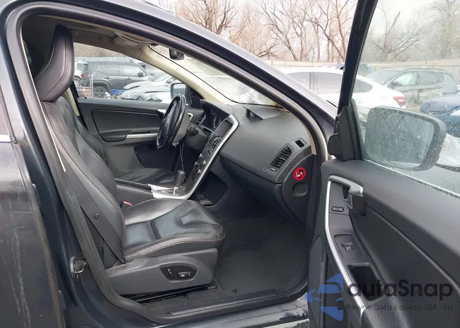 YV4992DZ0A2119476: 44217386