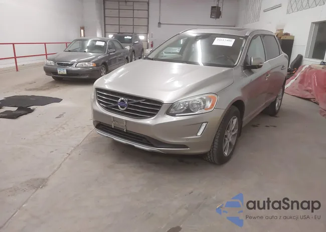 YV4902RK6G2811028: 44217480