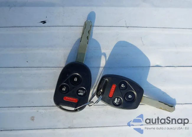 5FNYF4H58CB056170: 44217544