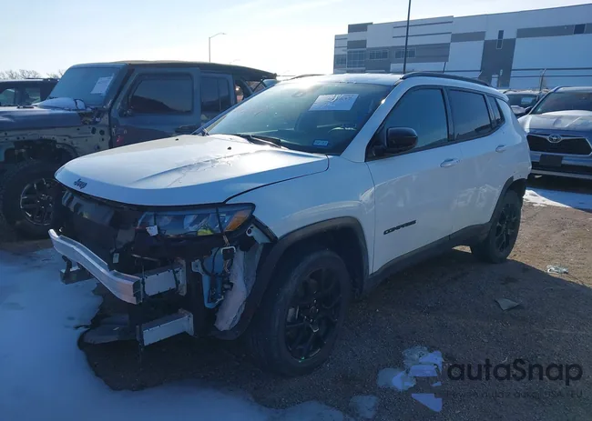 3C4NJDBNXST555594: 44217637