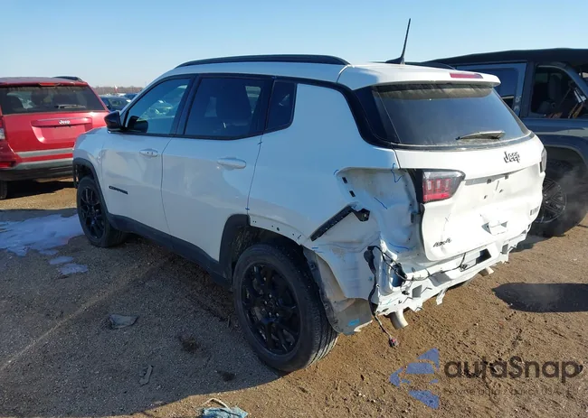 3C4NJDBNXST555594: 44217637