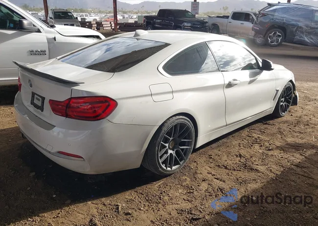 WBA4W3C51JAB87298: 44217743