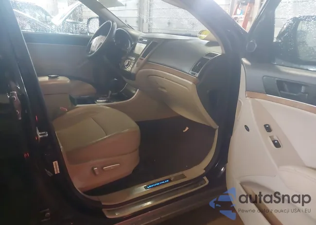 KM8NUDCC4CU194581: 44217744