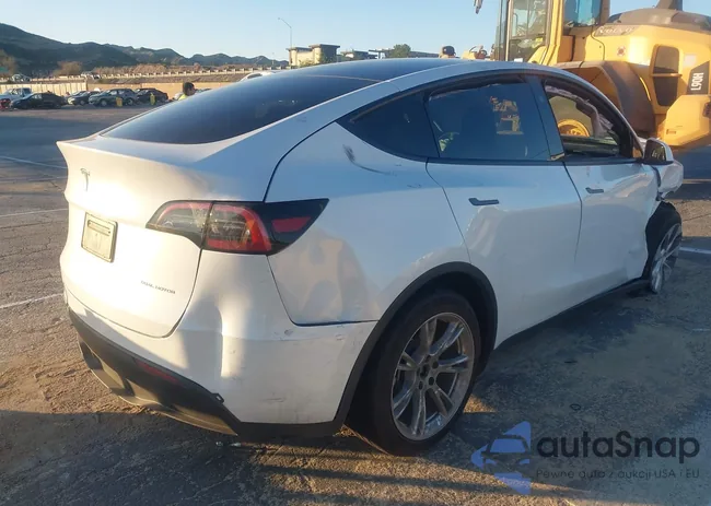 7SAYGDEE5RF090886: 44217857