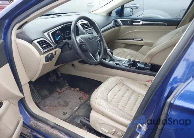 3FA6P0LU2GR389549: 44217888