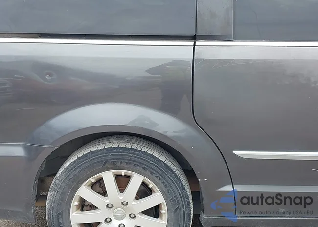 2C4RC1BG4FR552145: 44217918