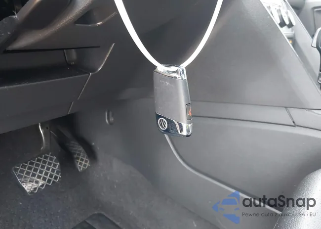 1V2YE2CA4LC216567: 44216981