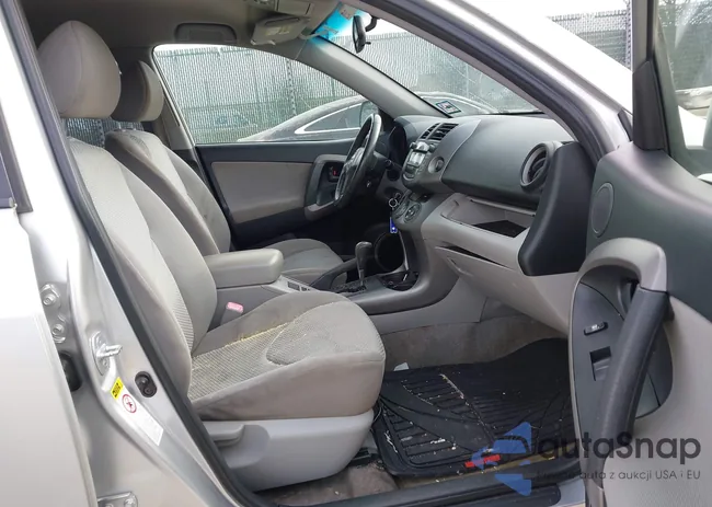 JTMBD31V566018766: 44217032