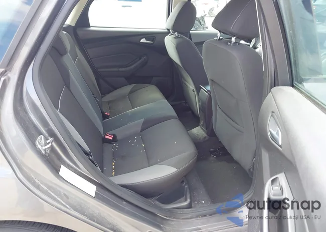 1FADP3K28DL247810: 44217166