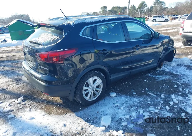 JN1BJ1CR6HW127045: 44217192