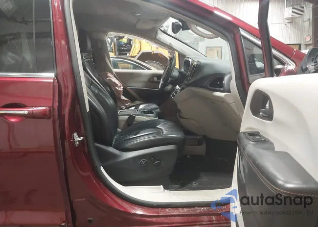 2C4RC1EG2HR628766: 44217207