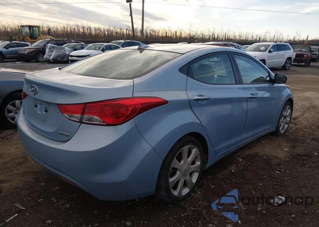 KMHDH4AE1DU592661: 44218449