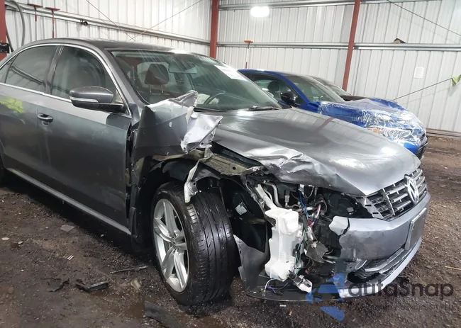 1VWBV7A36FC089461: 44218617